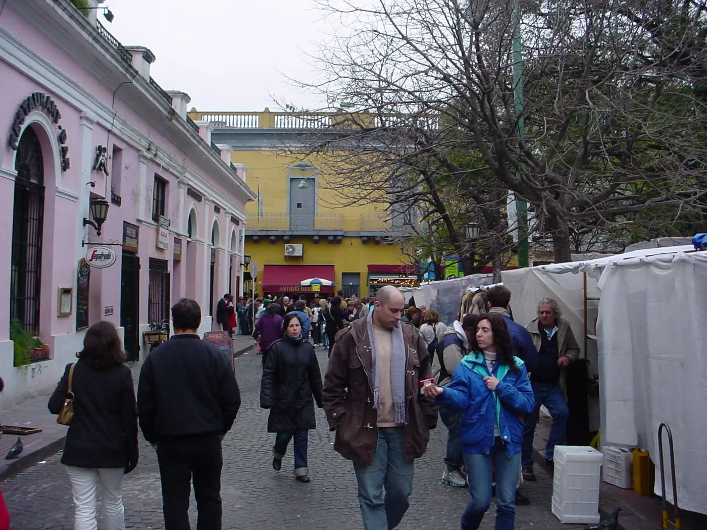 Feira de rua em San Telmo, Buenos Aires