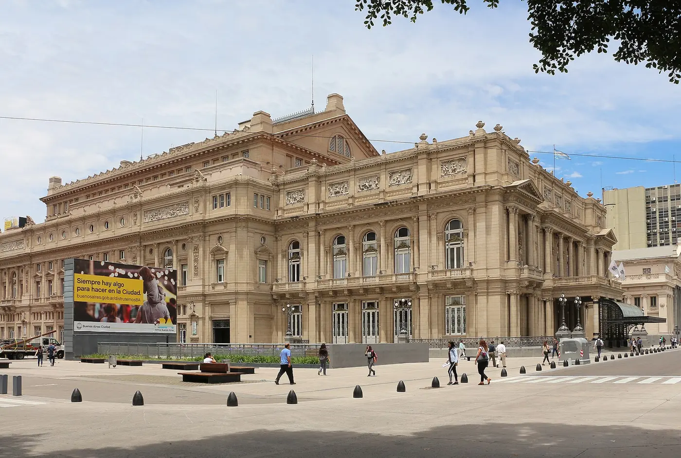 Fachada do Teatro Colón em Buenos Aires
